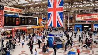 A Walk Through The London Victoria Station London England [upl. by Carma534]